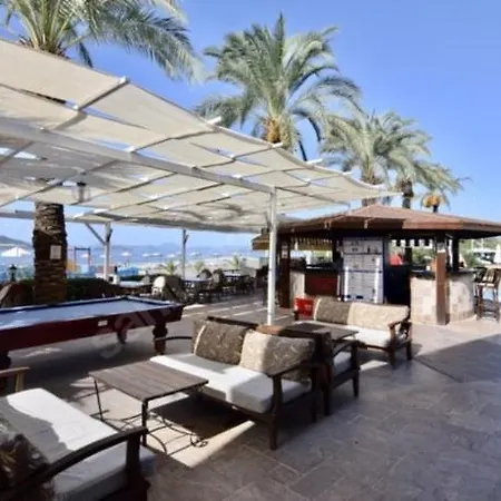 Sunset Club 2plus1 Seafront Private *
